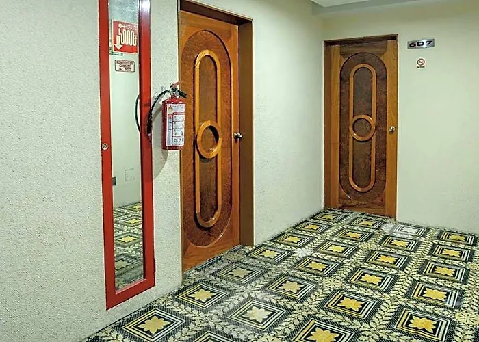 Hotel Escala Siglo Xxi 4*